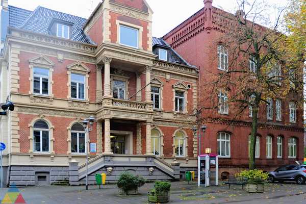 Foto des Gebäudes. Foto des Gebäudes.