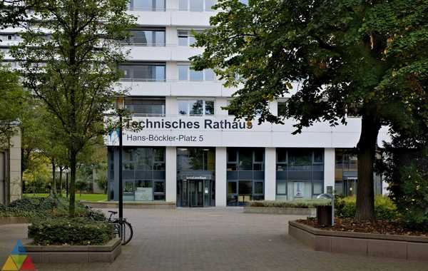 Foto des Gebäudes. Foto des Gebäudes.