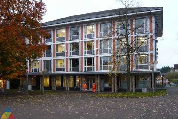 Foto des Gebäudes. Foto des Gebäudes.