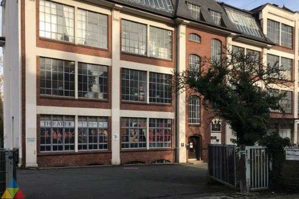 Foto des Gebäudes. Foto des Gebäudes.