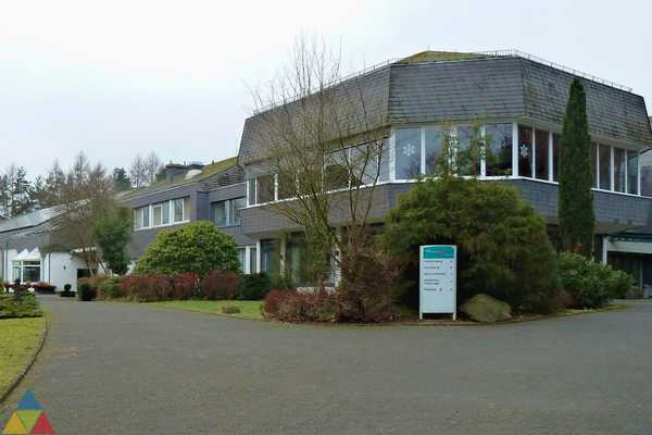 Foto des Gebäudes. Foto des Gebäudes.