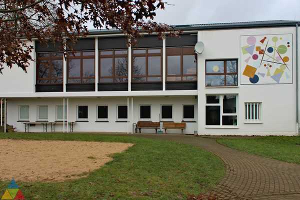 Foto des Gebäudes. Foto des Gebäudes.