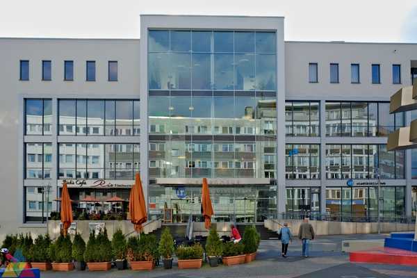 Foto des Gebäudes. Foto des Gebäudes.