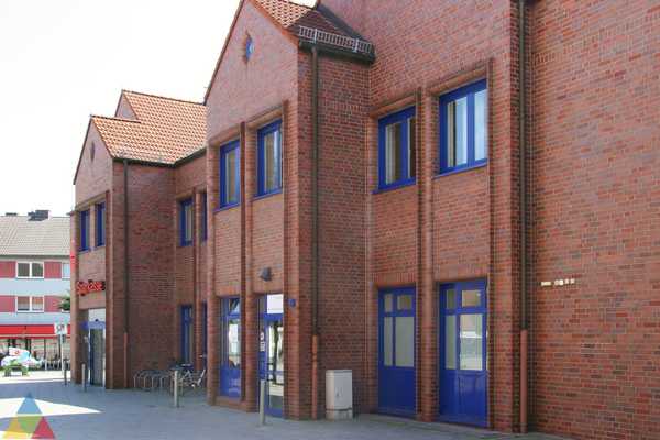 Foto des Gebäudes. Foto des Gebäudes.